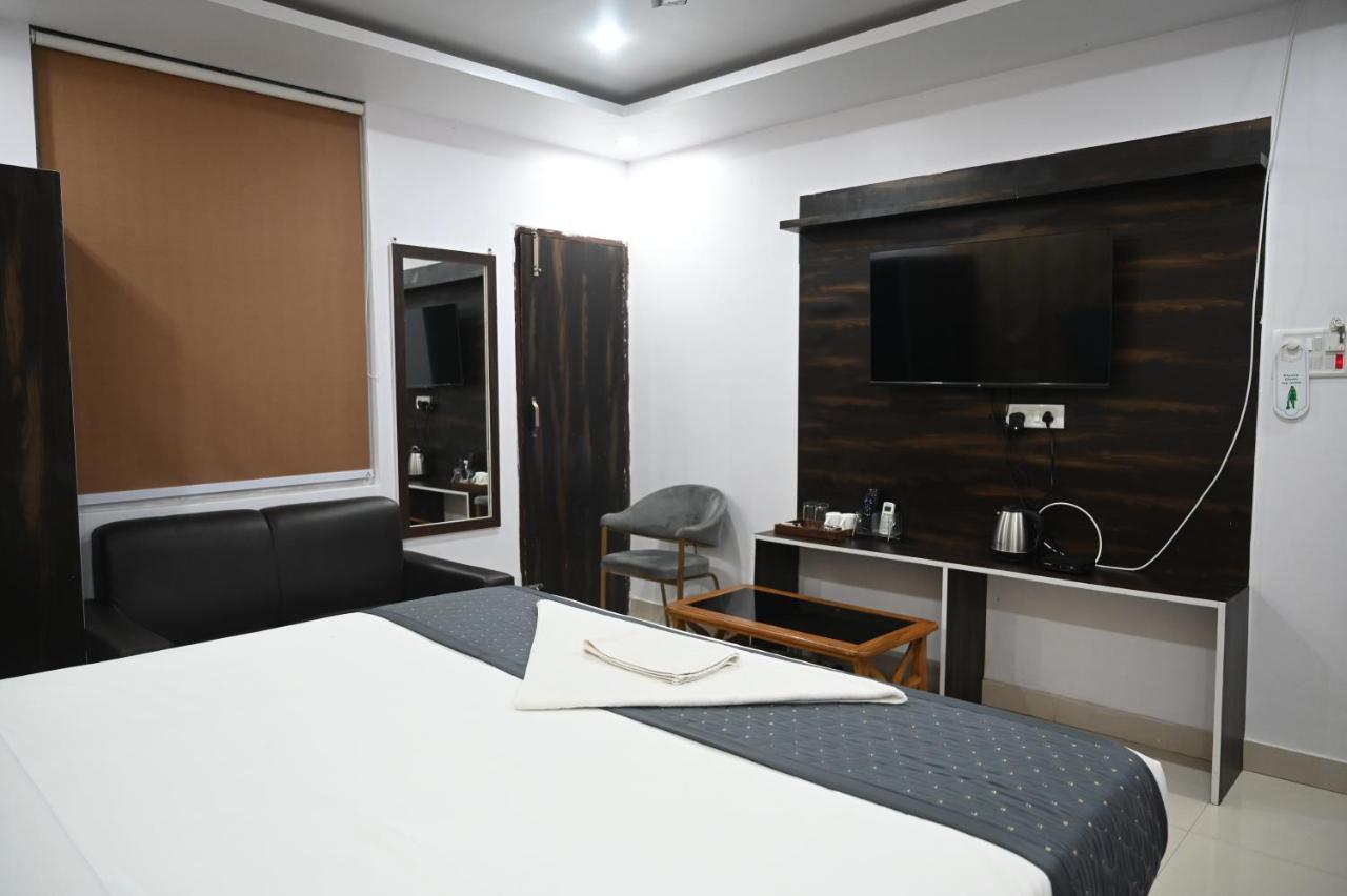 Hotel Diamant Inn Патна Экстерьер фото